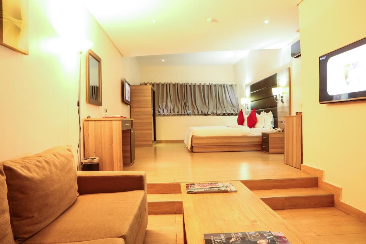 Scarlet Lodge Lagos Eksteriør billede